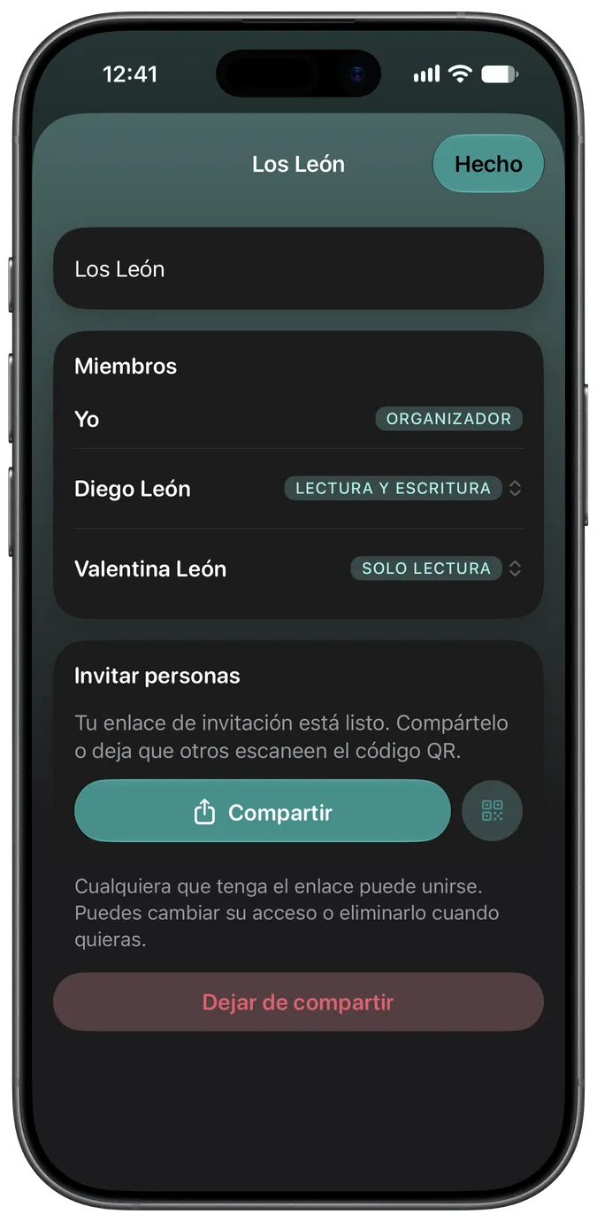 Pantalla de uso compartido en familia mostrando a dos cuidadores con acceso a la misma mascota